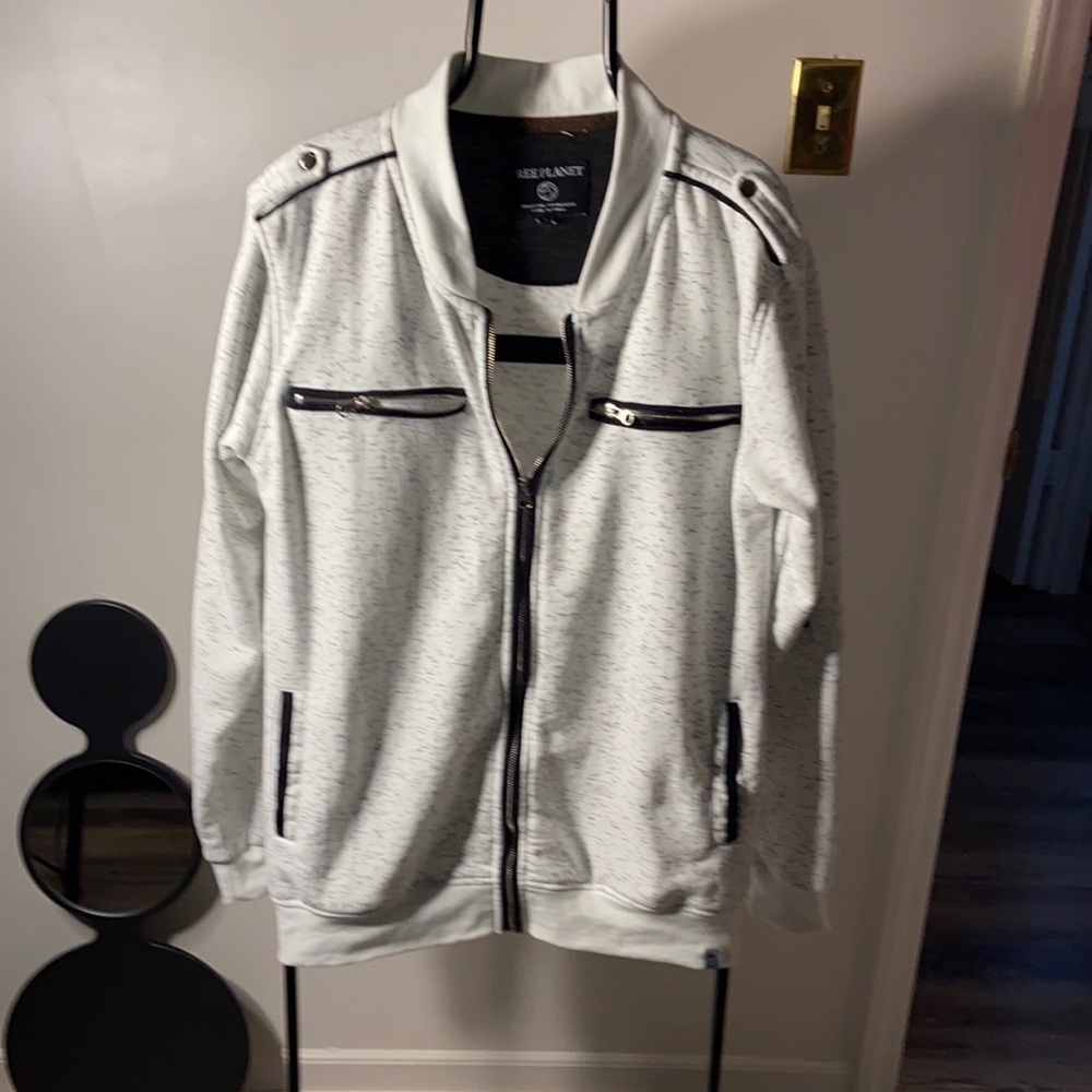 Free Planet sweatshirt/Jacket